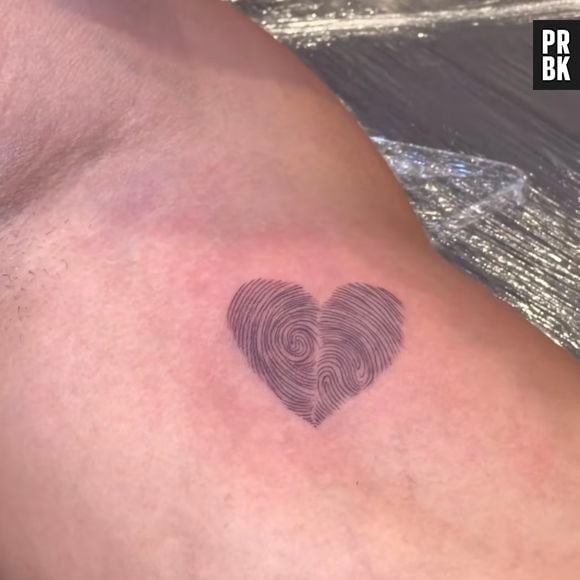 Larissa Manoela ganha homenagem de André Luiz Frambach com tatuagem de sua digital em formato de coração