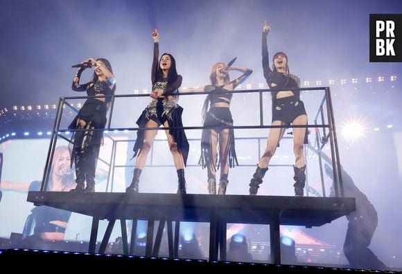 BLACKPINK anuncia turnê em estádios após show épico no Coachella