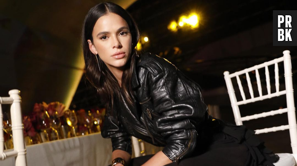 Bruna Marquezine é uma das grandes adeptas da tendência All Black