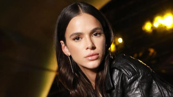 All black no outono: como inovar o look com a trend queridinha de Bruna Marquezine e mais famosas!