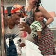 Rihanna revela fotos do ensaio da gravidez de seu primeiro filho, RZA