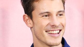 Shawn Mendes levanta suspeitas de romance com outro homem após vídeo viralizar no TikTok
