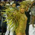  Claudia Leitte brinca com o p&uacute;blico no Carnaval do Rio de Janeiro 