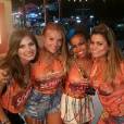 Bruna Hamu e Jeniffer Nascimento encontraram com as amigas Gabi Lopes e Priscila Coellen no camarote da Schin, em Salvador, Bahia!
