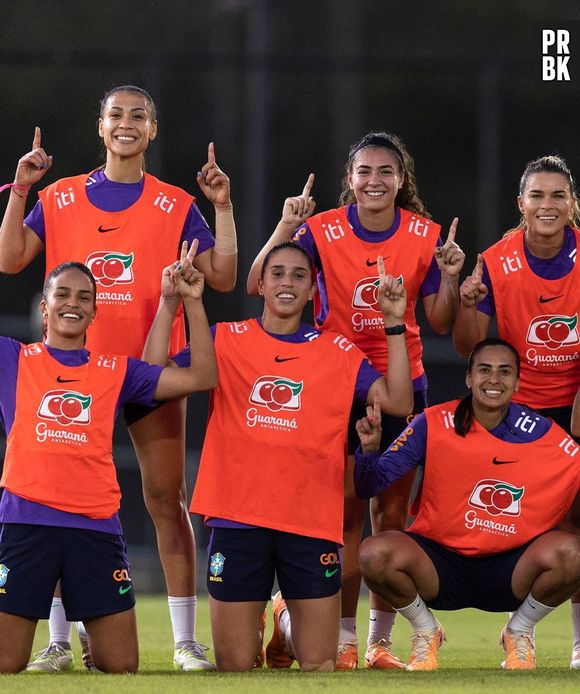 A seleção feminina está nos preparativos para estrear na Copa do Mundo