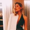 Sasha fica maravilhosa em looks mais sofisticados e elegantes