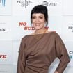 Lily Allen choca ao contar que perdeu virgindade aos 12 anos no Brasil e revela com quem fez primeiro sexo