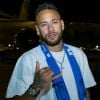 Durante seu trajeto à Arábia Saudita, Neymar deixou uma marca ecológica similar ao que você faria em meia vida