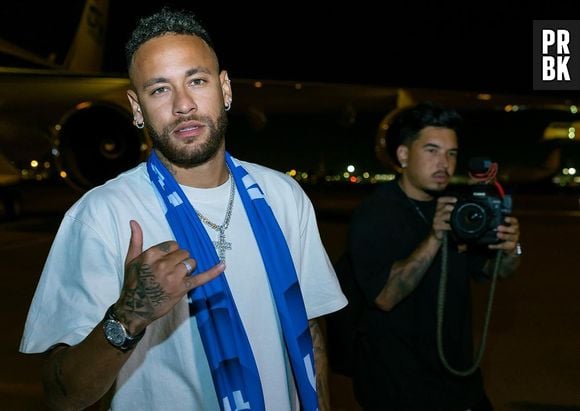 Durante seu trajeto à Arábia Saudita, Neymar deixou uma marca ecológica similar ao que você faria em meia vida