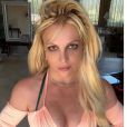 Britney Spears tem compartilhado vários vídeos dançando
