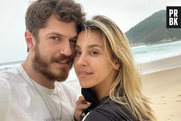 Caio Paduan e Cris Dias terminaram relacionamento no dia 19 de setembro, após 5 anos juntos