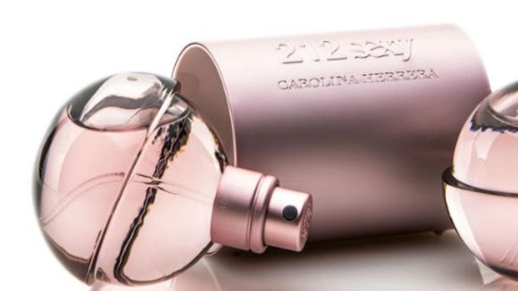 6 perfumes baratos incríveis parecidos com o 212 Sexy, da Carolina Herrera