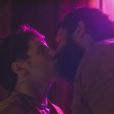 Kelvin e Ramiro finalmente se beijam! Casal protagoniza primeiro beijo gay no horário nobre da Globo