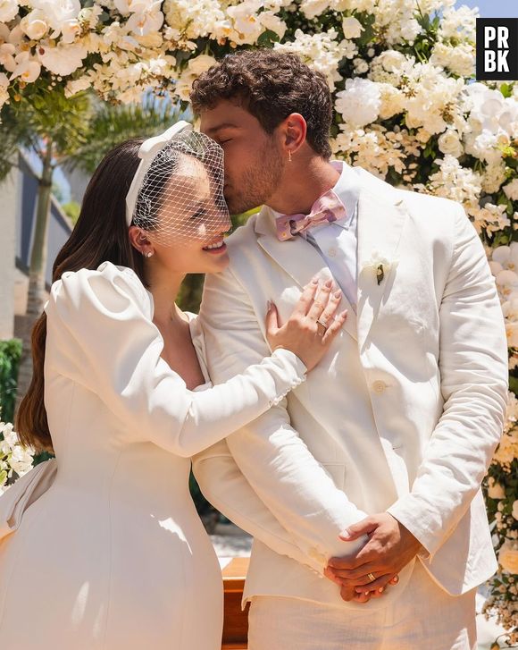 Larissa Manoela casou! Atriz posta fotos de cerimônia com André Luiz Frambach