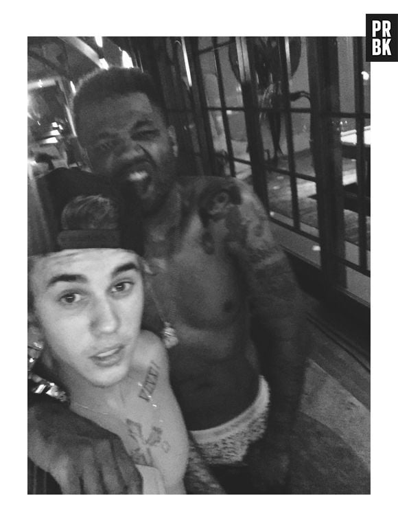 Justin Bieber registra momentos da festa de 21 anos com amigo