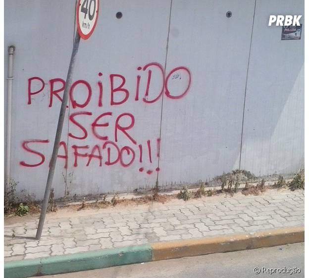 15 Pichacoes Mais Sem Nocao Confira As Frases Mais Engracadas Ja Vistas Nos Muros Purebreak Frases para currículo de vigilante. confira as frases mais engracadas ja