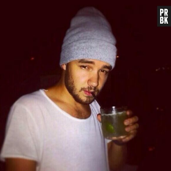 Acusado de beber demais, o astro Liam Payne (One Direction) resolveu comentar o assunto no Twitter