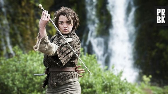 Arya Stark (Maisie Williams) é muito valente em "Game of Thrones" e precisa se passar por menino para sobreviver