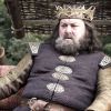 Robert Baratheon (Mark Addy) era um rei muito fanfarrão em "Game of Thrones"