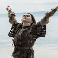 Maisie Williams, a Arya, comemora poder ver praia e sol no set "Game of Thrones"