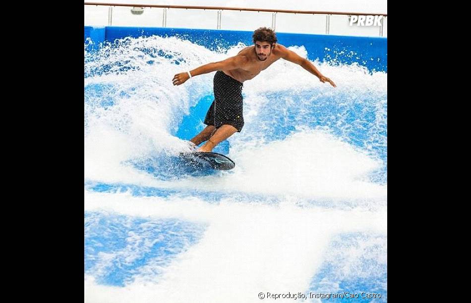 Caio Castro Surf Em Piscina De Ondas Purebreak