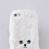 Pra quem gosta de gatos, tem capa de celular com pelo e tudo