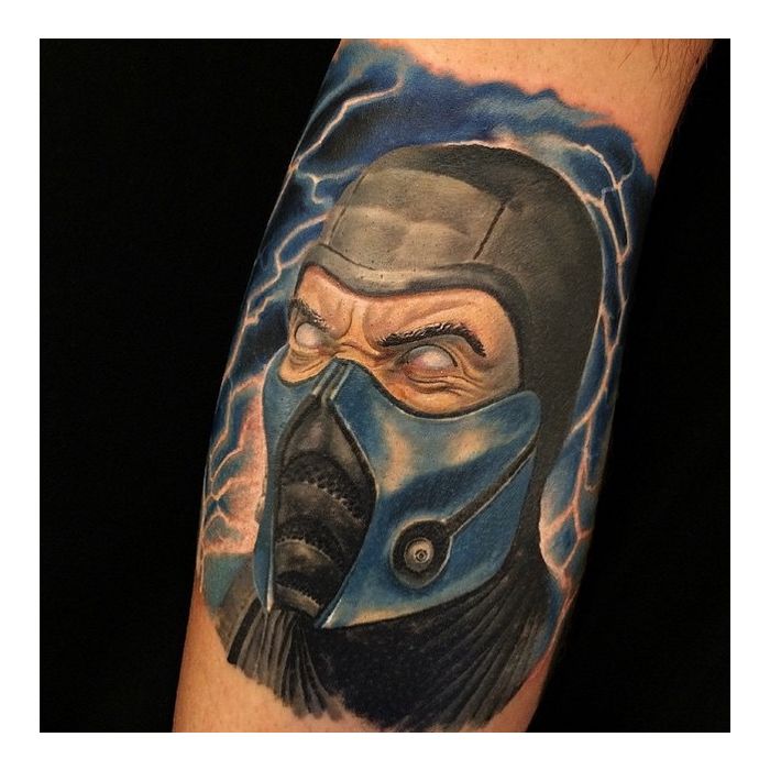  O Sub-zero &amp;eacute; um dos favoritos de &quot;Mortal Kombat&quot;. Essa tatuagem todo mundo vai querer fazer 
