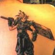 O herói Cloud de "Final Fantasy VII" vira tatuagem