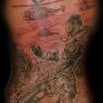 Arte incrível da tatuagem com os soldados de "Gears of War"