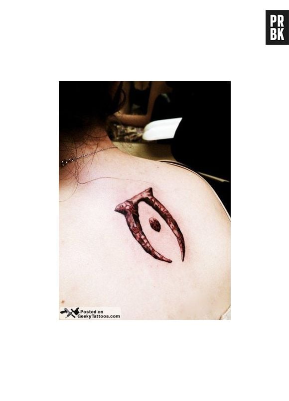 Símbolo de Oblivion em "The Elder Scrolls: Oblivion" se torna tatuagem