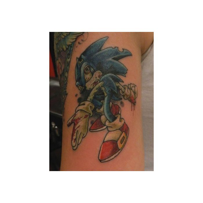 Outro Sonic estilizado vira tatuagem!
