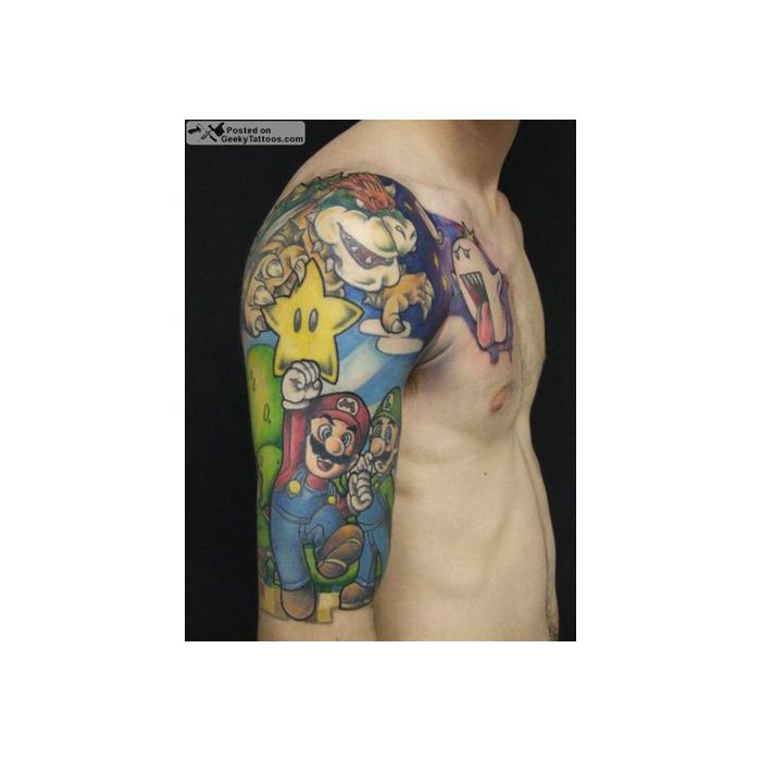 Mais &quot;Super Mario&quot; dessa vez em uma tatuagem no braço