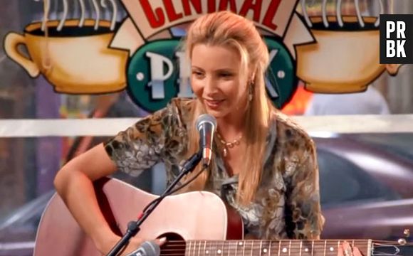 Aquele seu amigo que insiste em cantar, mas que é bem ruim: vergonha alheia