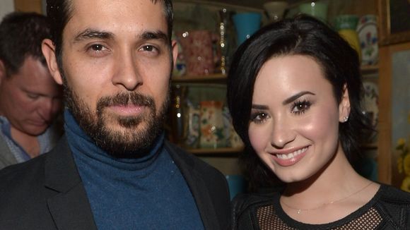 Demi Lovato manda indireta para namorado e diz que casaria logo com Wilmer Valderrama!