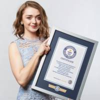 Série "Game of Thrones" entra para o Guinness Book e Maisie Williams, a Arya, recebe o prêmio!