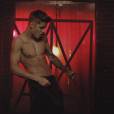 Justin Bieber sensualiza no clipe de "All That Matters"