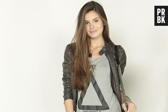 Sucesso absoluto em "Verdades Secretas", Camila Queiroz vem se dedicando à carreira desde novinha