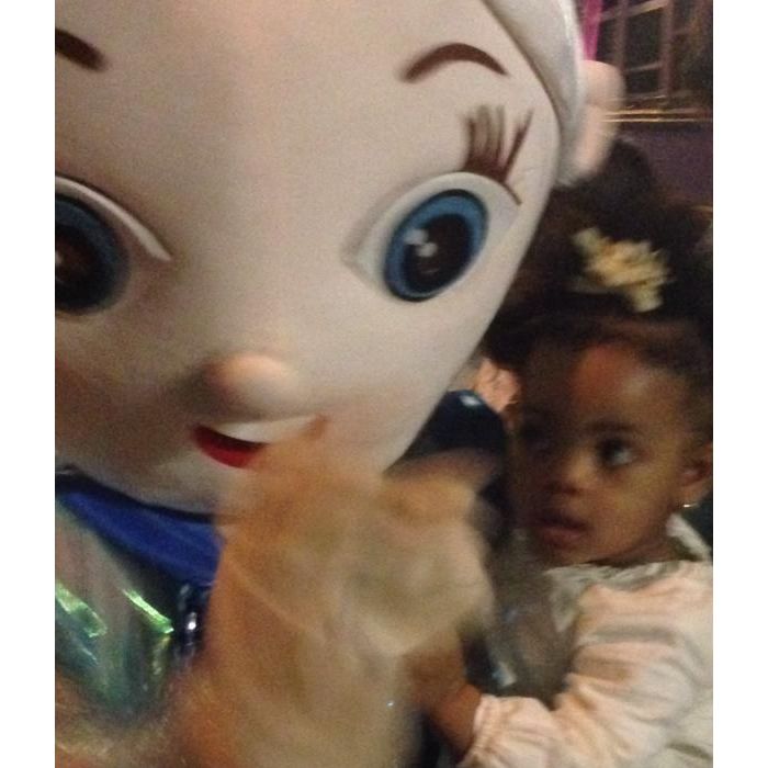 Todo mundo entende o sentimento desta criancinha. Que Elsa é essa, gente?