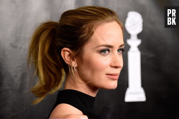 Além de ser uma ótima atriz e cantar muito bem, Emily Blunt também é britânica, assim como a Mary Poppins