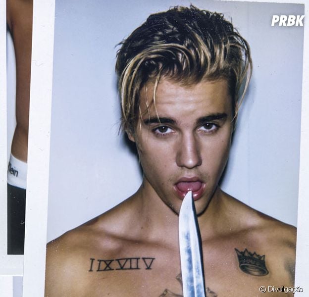 Justin Bieber tatua nome do novo CD "Purpose" na barriga