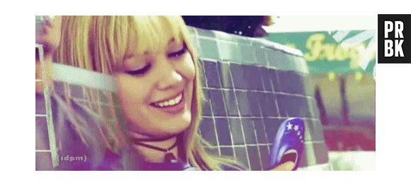 Sem internet no celular: Ligue ou envie um SMS