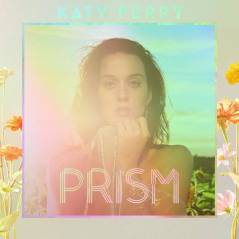 Katy Perry lança single "Dark Horse" em parceria com o rapper Juicy J.