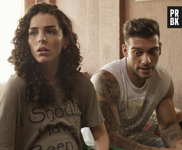 Em "Malhação": Ciça (Julia Konrad) fica com ciúmes de Uodson (Lucas Lucco)!