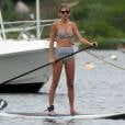 A cantora internacional Taylor Swift também é uma amante de stand up paddle