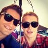 Matthew Morrison também foi clicado com Chord Overstreet nos bastidores de "Glee"