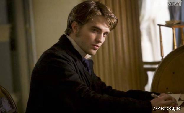 Em 2003, Robert Pattinson estrelou "A Feira das Vaidades"