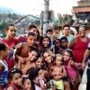 A rainha de bateria da escola de samba Vila Isabel, Sabrina Sato, mostrou simpatia com os seus súditos, durante ensaio fotográfico de Carnaval