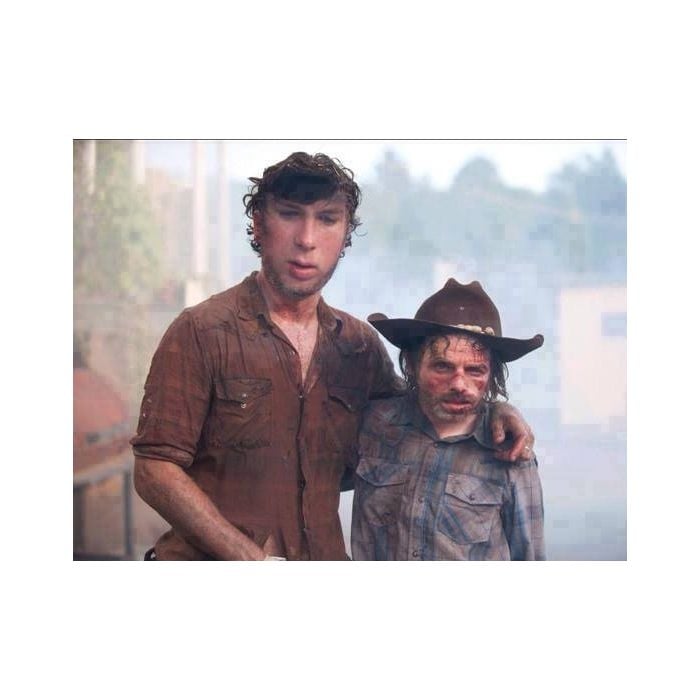 O fãs de &quot;The Walking Dead&quot; trocaram o rosto de Rick (Andrew Lincoln) com Carl (Chandler Riggs) e fizeram esse efeito engraçadíssimo!