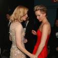Cate Blanchett e Jennifer Lawrence conversam nos bastidores do Oscar 2014
