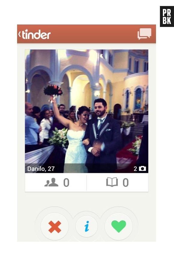 Gente que coloca foto de casal - e até casando - no Tinder. Você está fazendo isso errado...